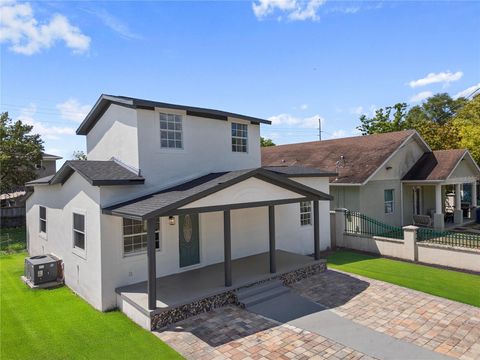 Photo of 2930 W Arch Street, Tampa, FL 33607 (MLS # TB8433471)