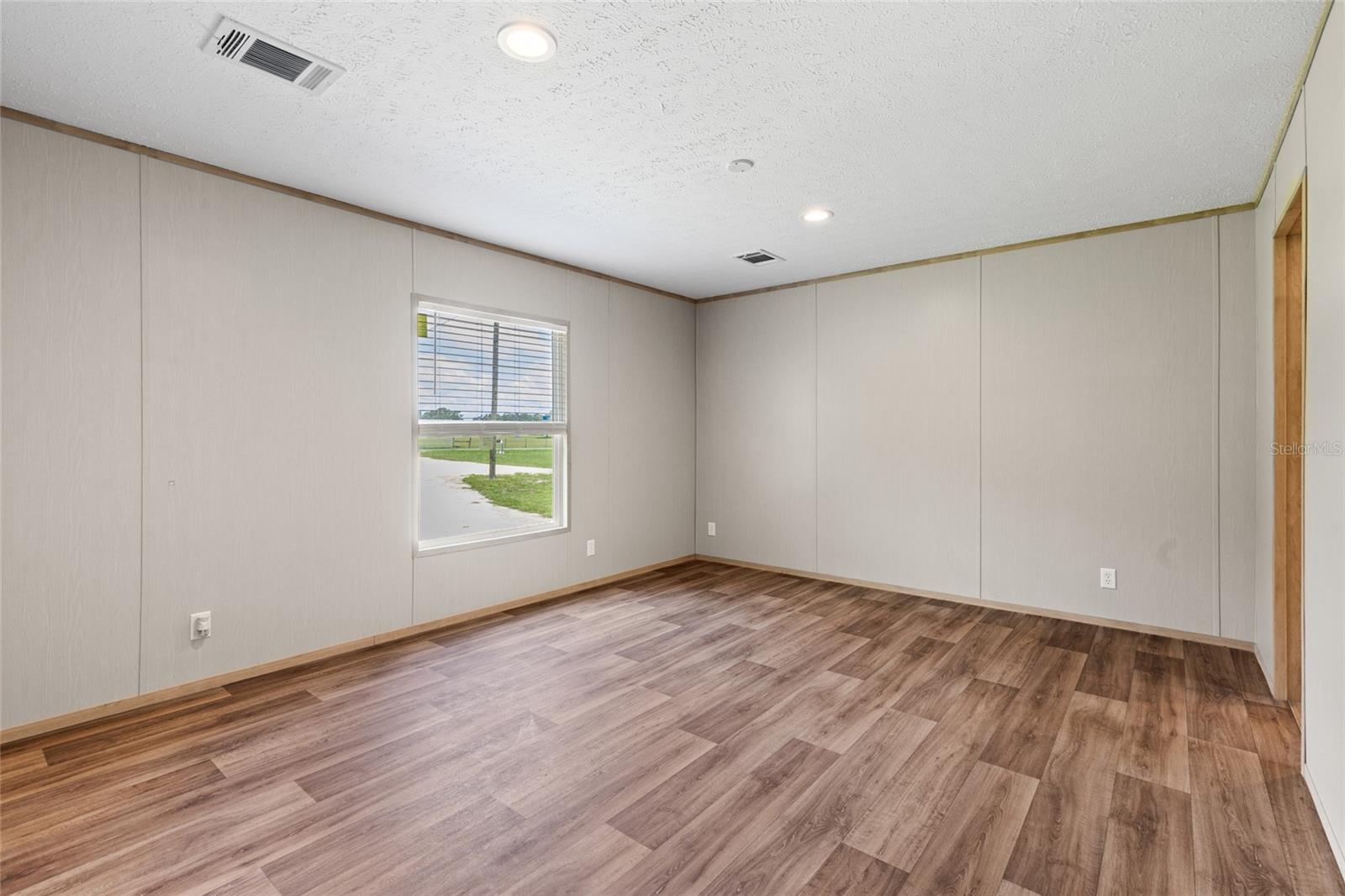 CEDAR PINES UNIT ONE - Residential