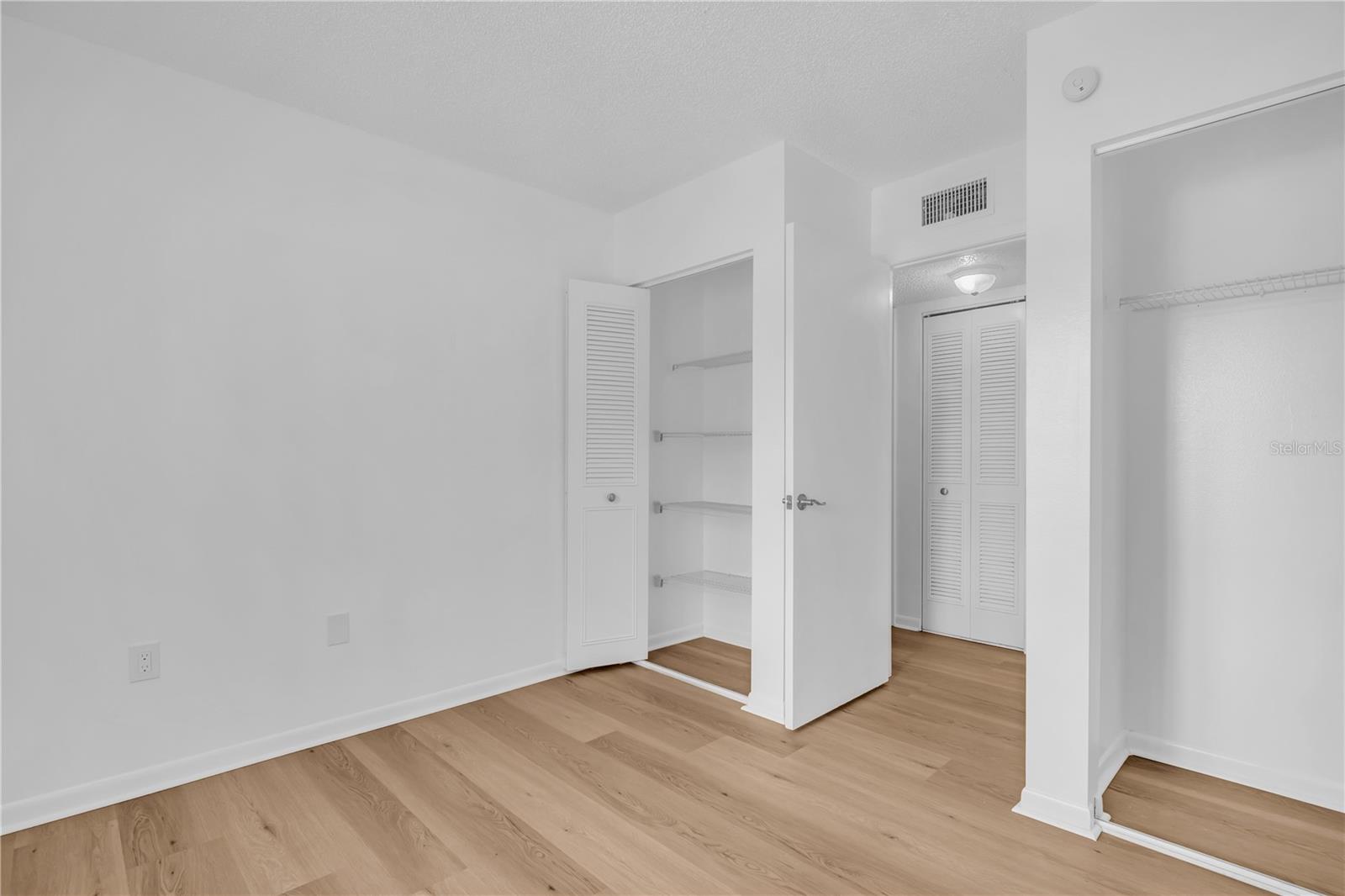 PINE RIDGE AT LAKE TARPON VILLAGE - Residential