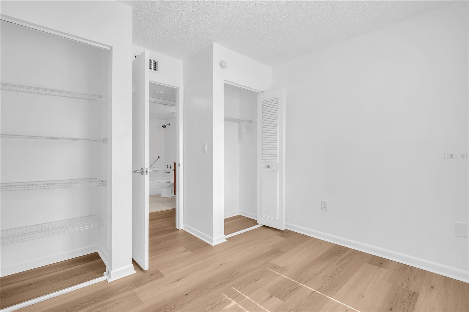 PINE RIDGE AT LAKE TARPON VILLAGE - Residential