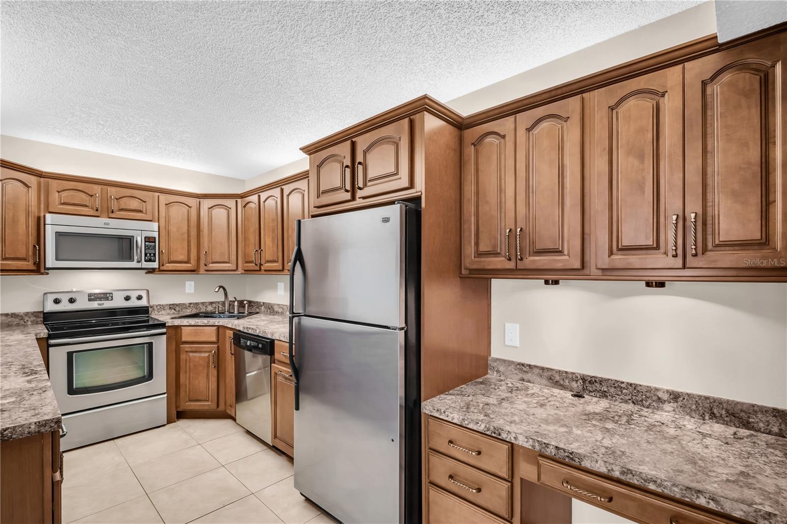 PINE RIDGE AT LAKE TARPON VILLAGE - Residential