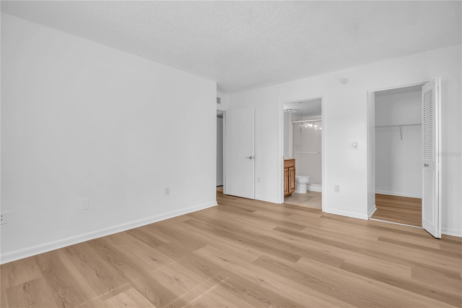 PINE RIDGE AT LAKE TARPON VILLAGE - Residential