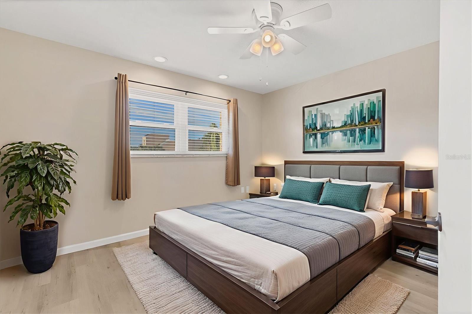 IRONWOOD SECOND - Residential