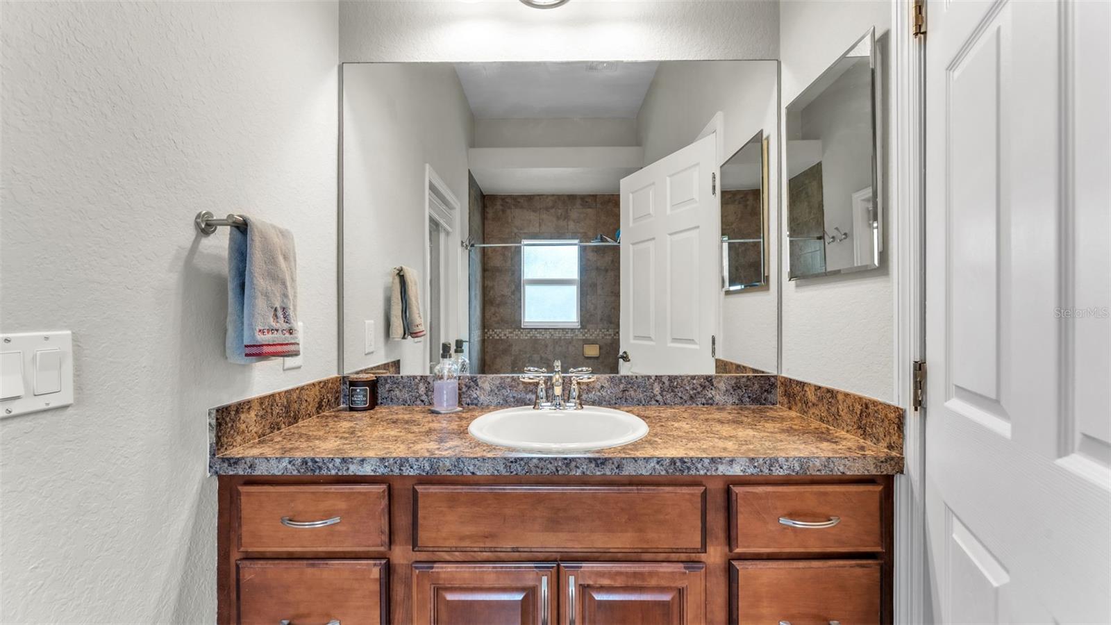 HILLS ARIETTA - Residential