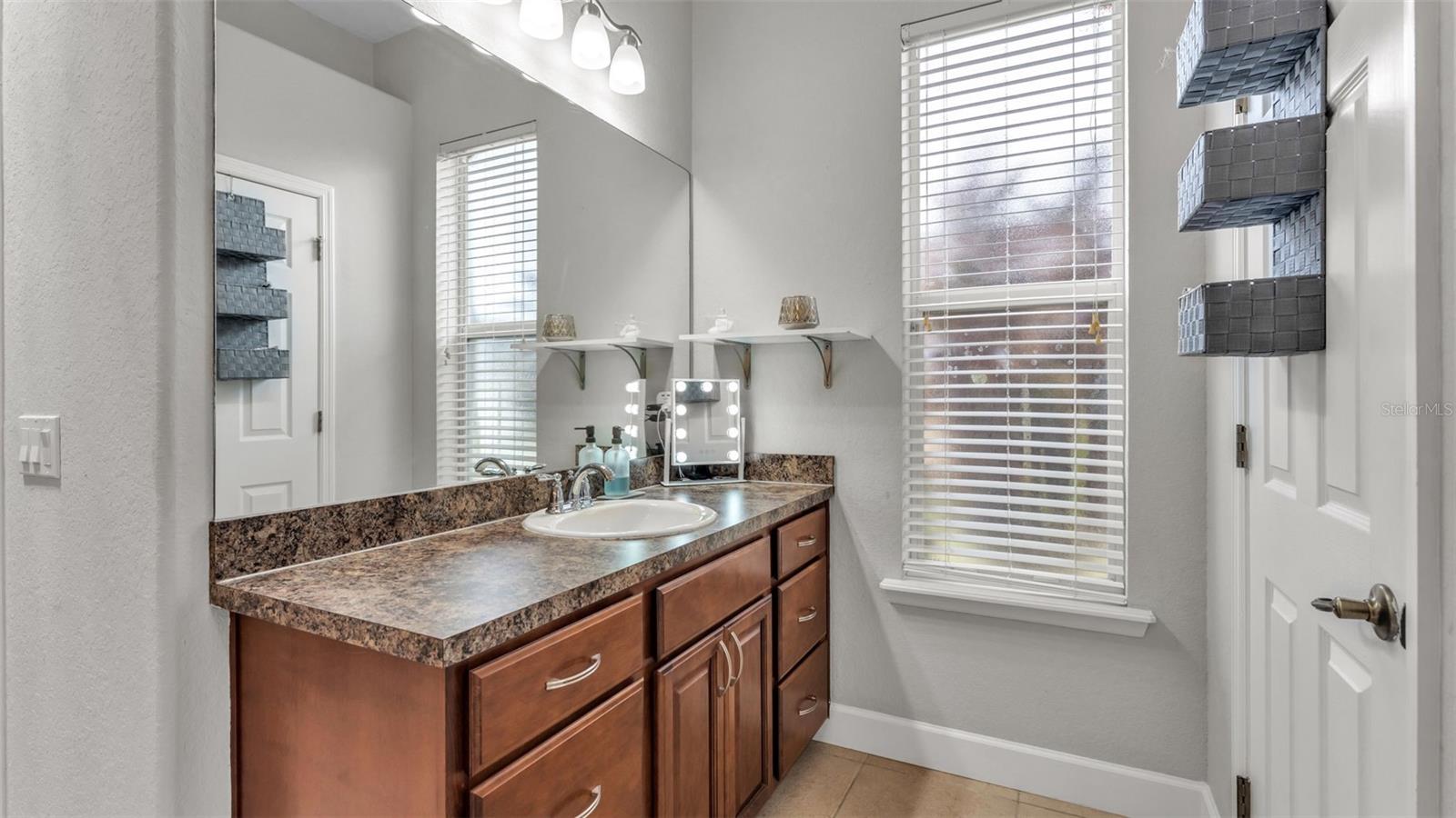 HILLS ARIETTA - Residential