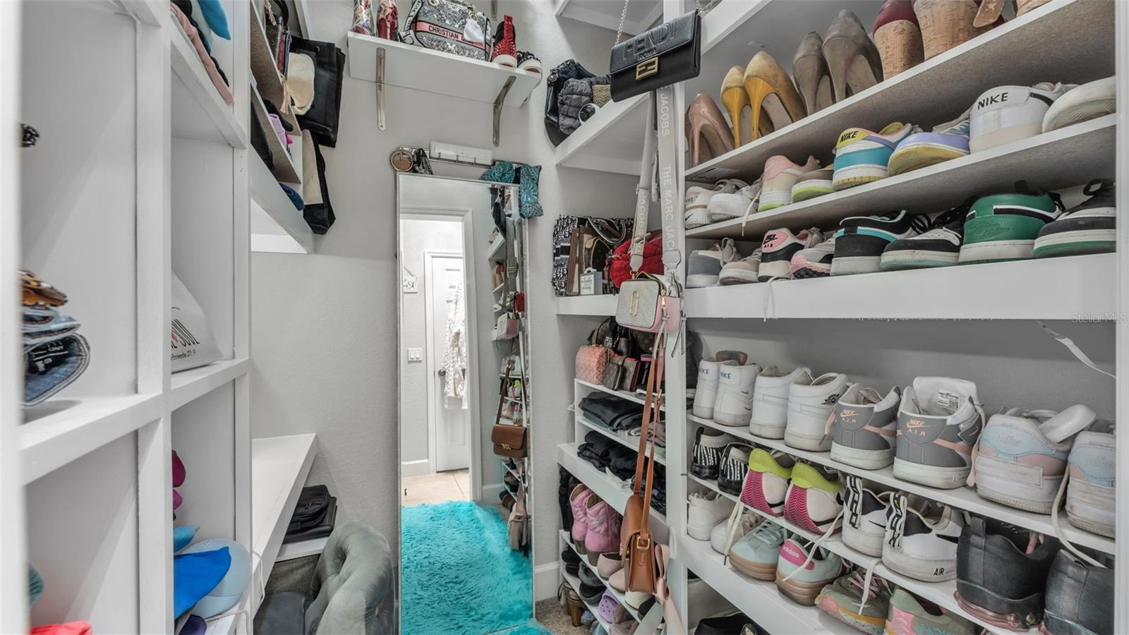 HILLS ARIETTA - Residential