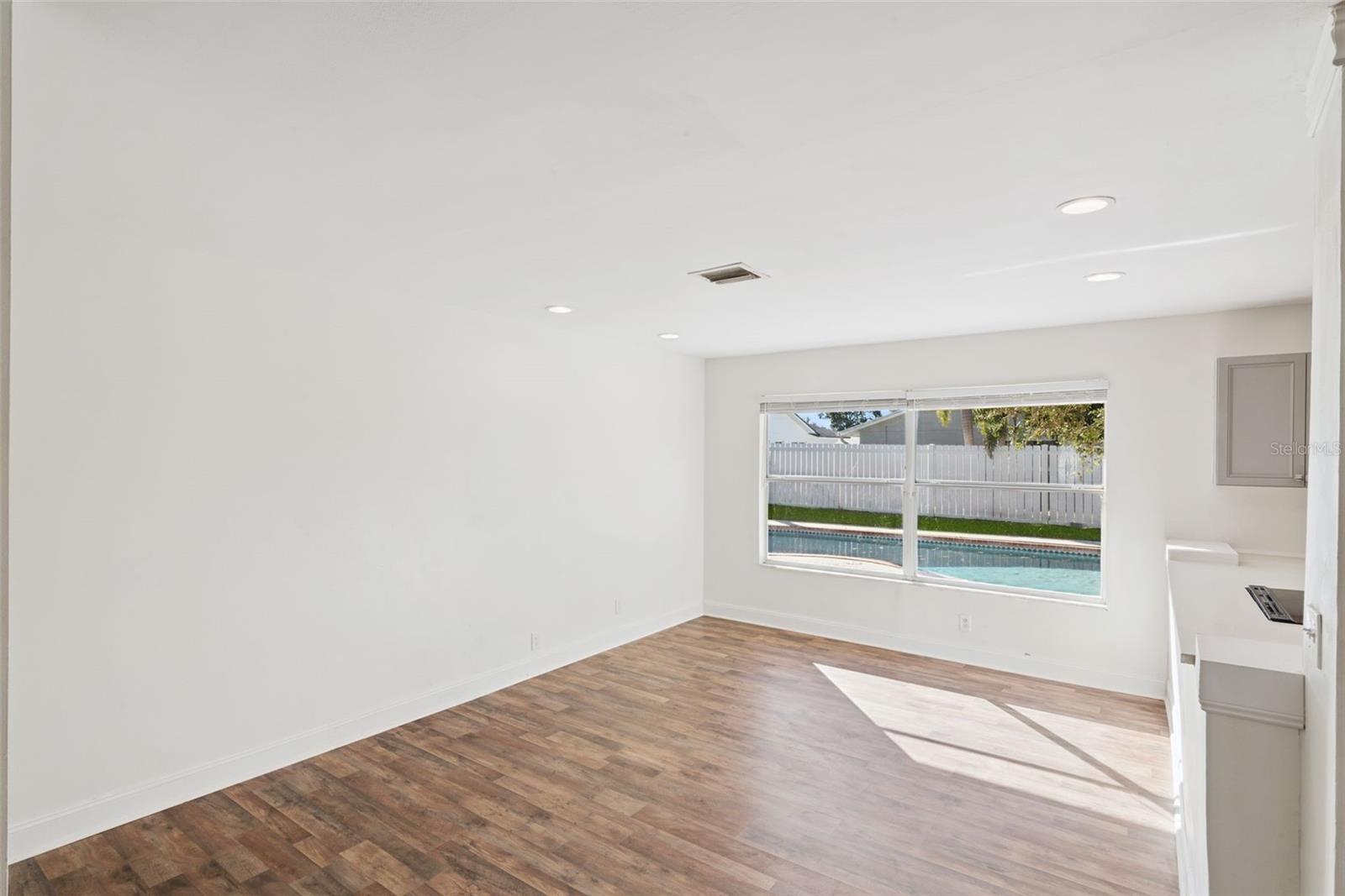 WINTER WOODS UNIT 03 - Residential