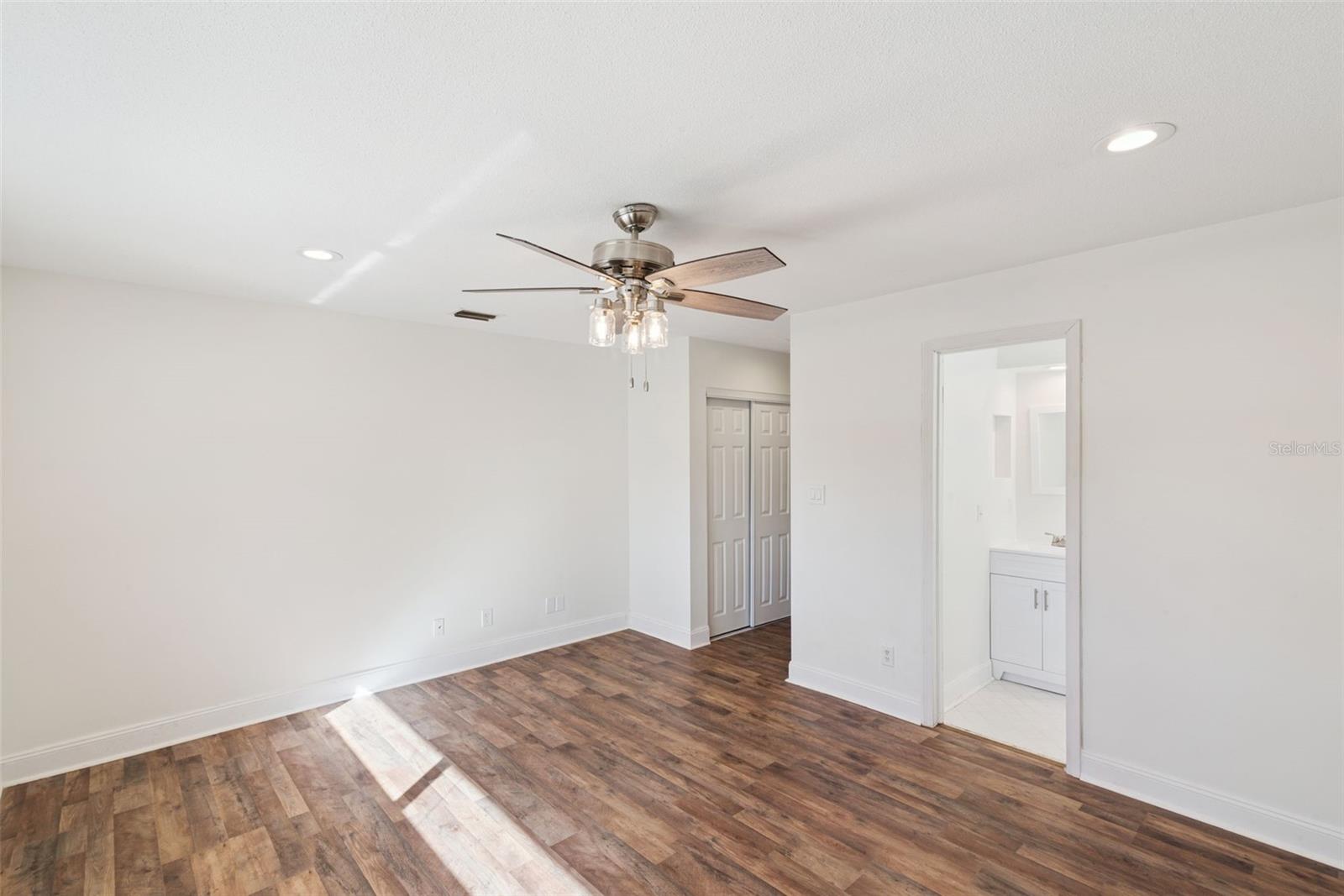 WINTER WOODS UNIT 03 - Residential