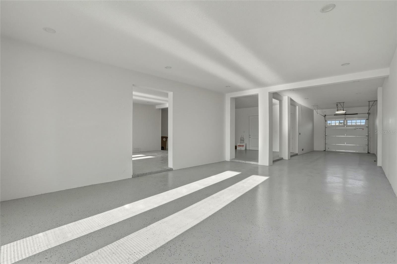 CRYSTAL ISLAND - Residential