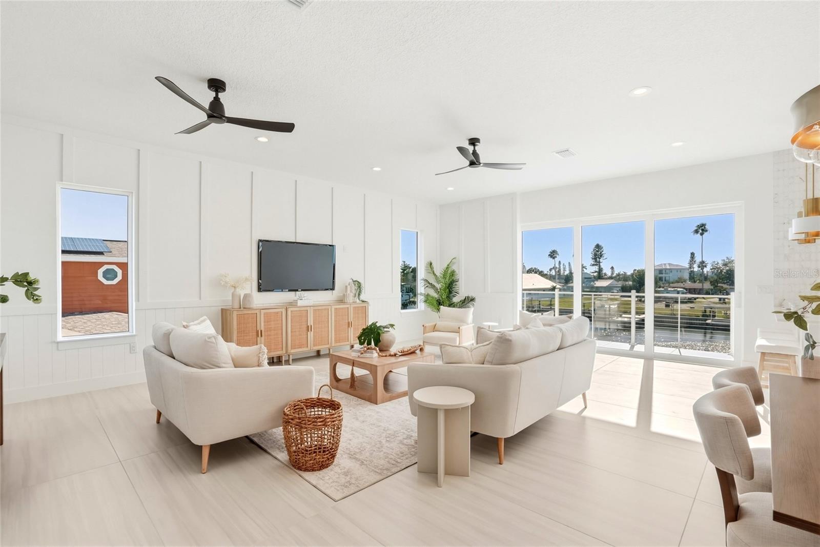CRYSTAL ISLAND - Residential