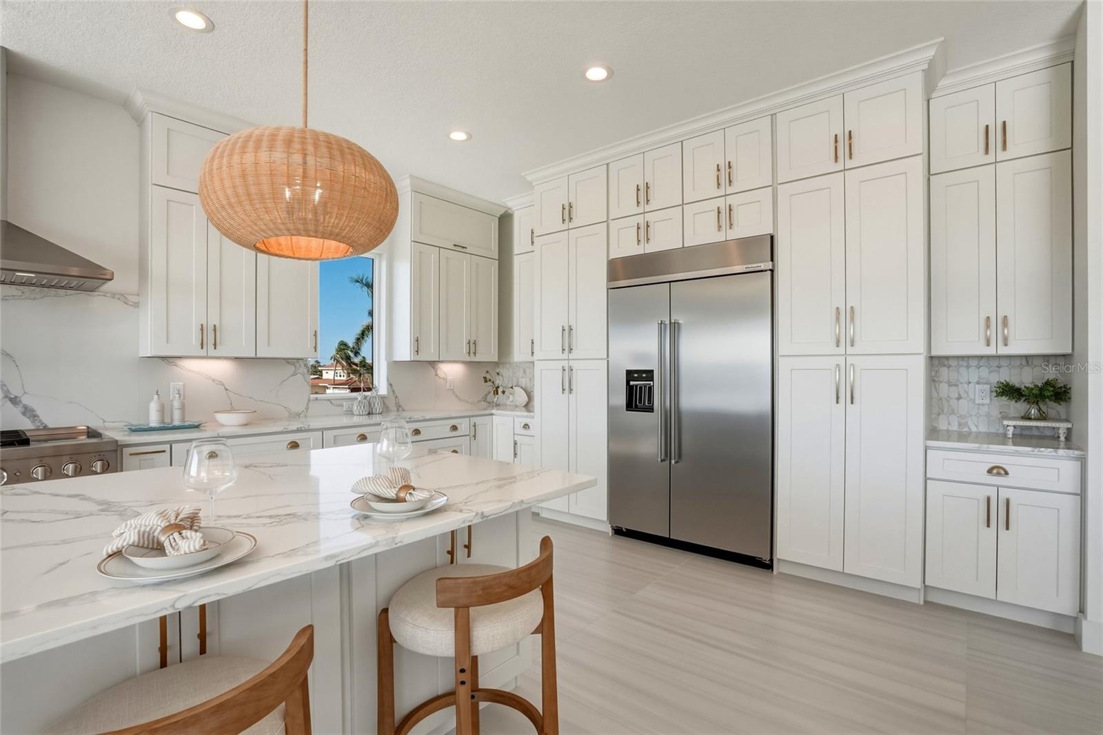 CRYSTAL ISLAND - Residential