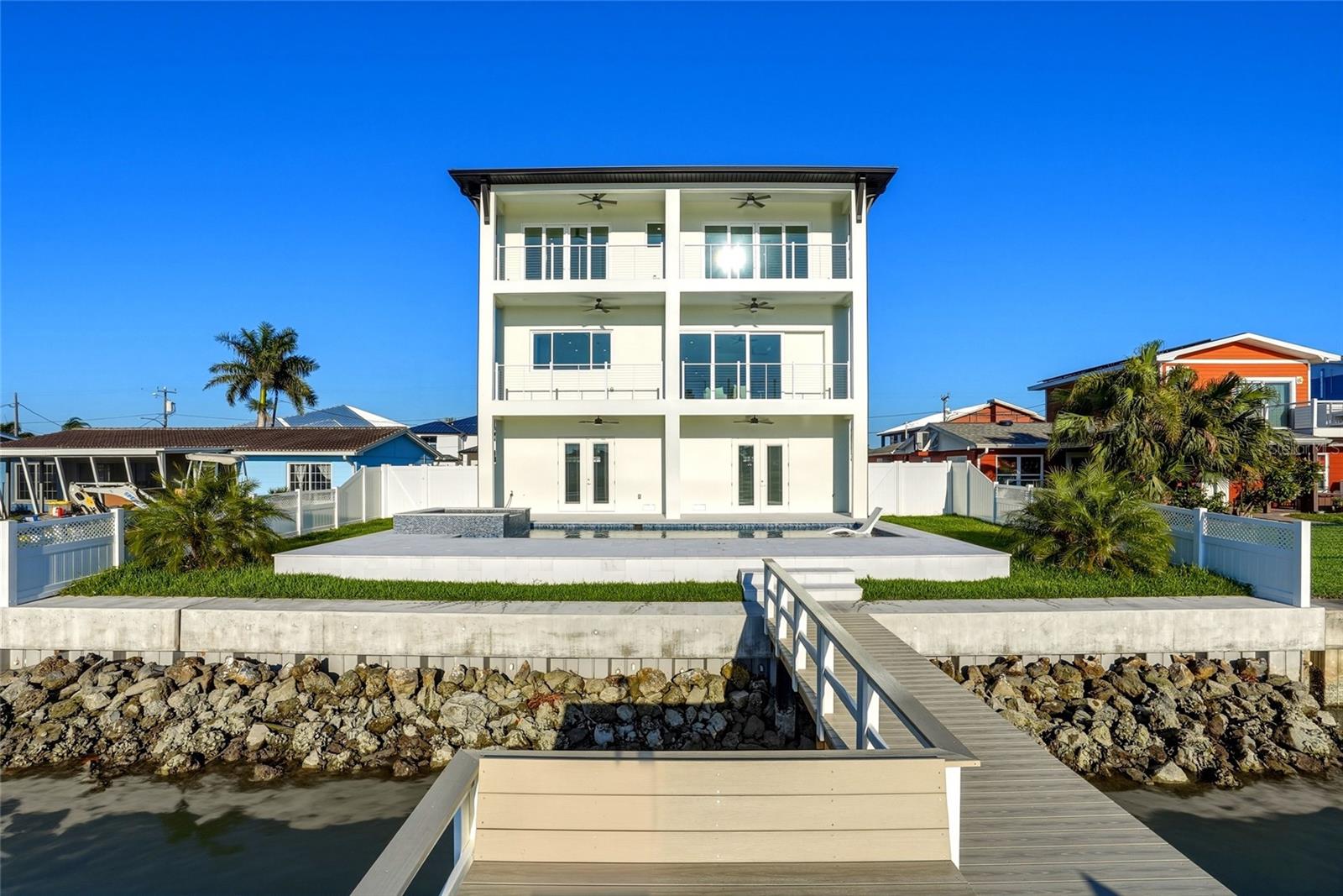 CRYSTAL ISLAND - Residential