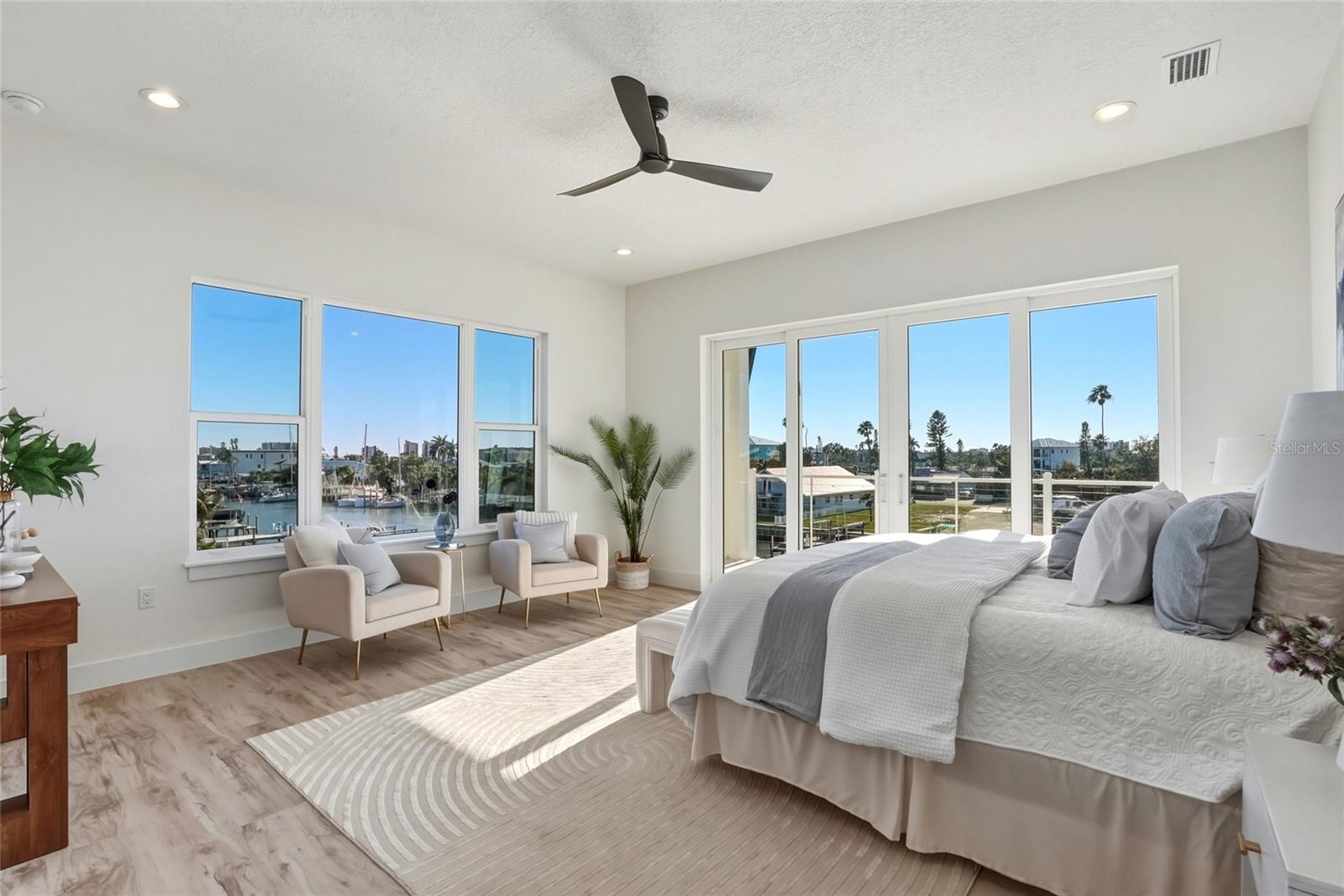 CRYSTAL ISLAND - Residential