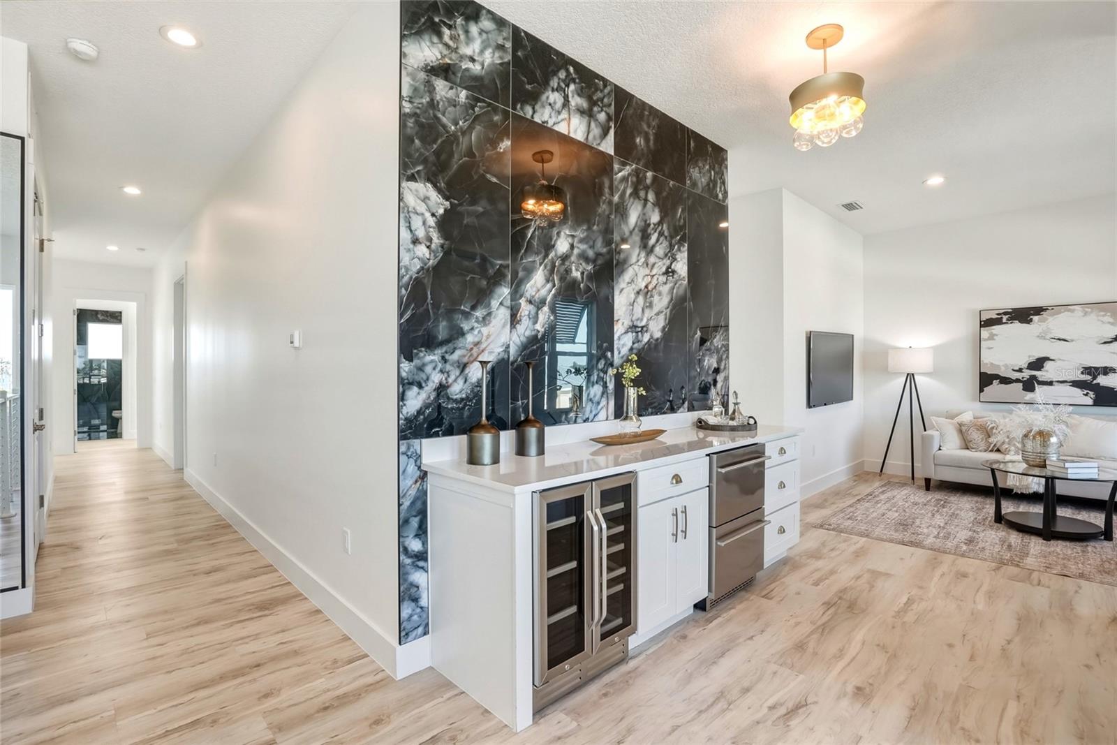CRYSTAL ISLAND - Residential