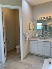 VALENCIA LAKES - Residential