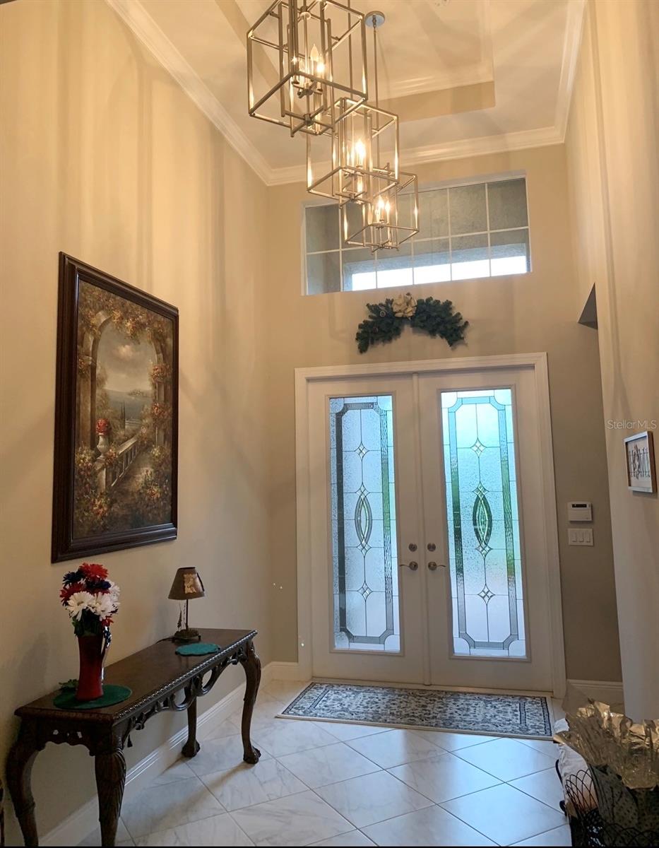 VALENCIA LAKES - Residential