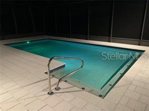 VALENCIA LAKES - Residential