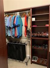 VALENCIA LAKES - Residential