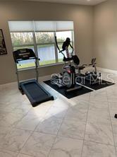 VALENCIA LAKES - Residential