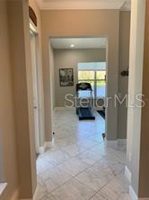 VALENCIA LAKES - Residential