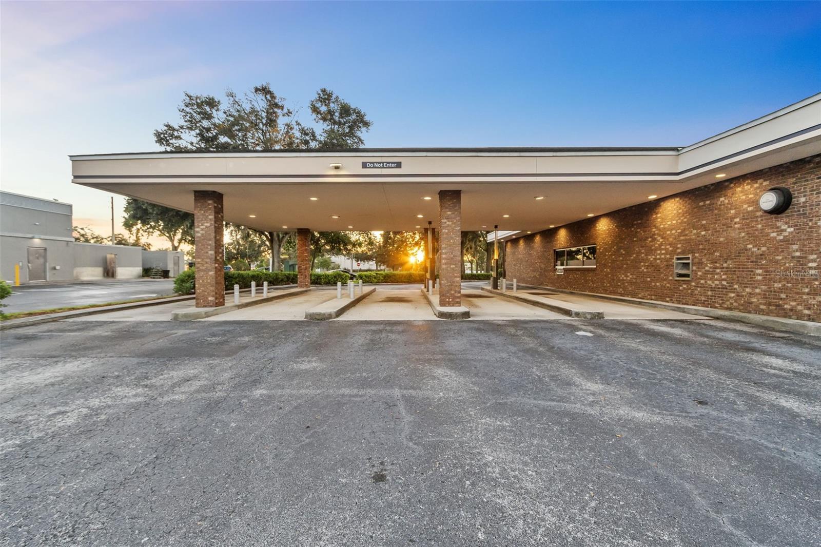 ACREAGE - Commercial Sale