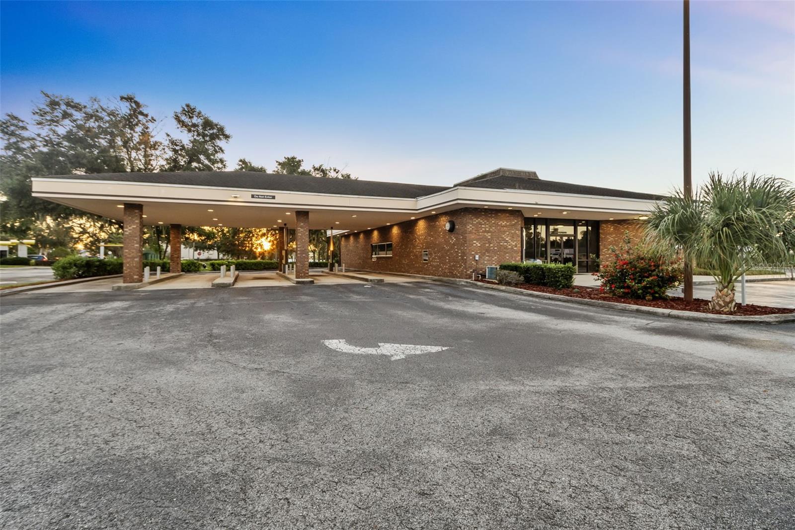 ACREAGE - Commercial Sale