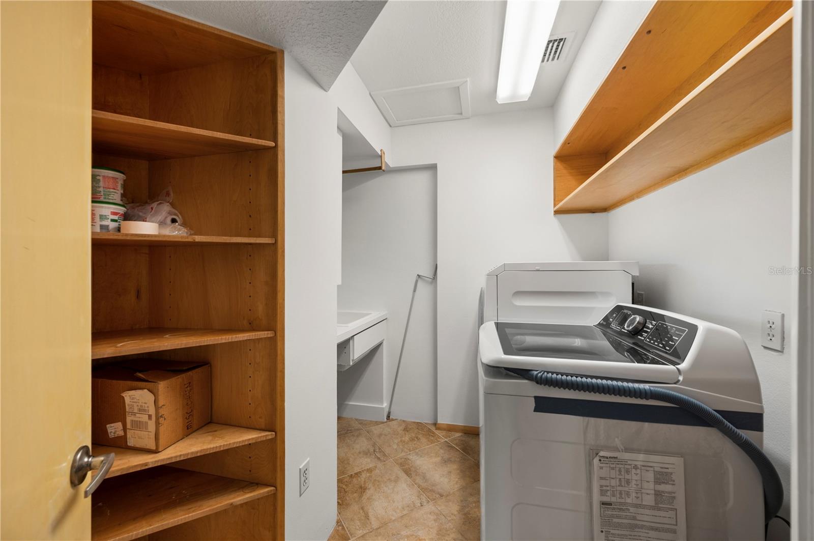 PIRATE HARBOR - Residential