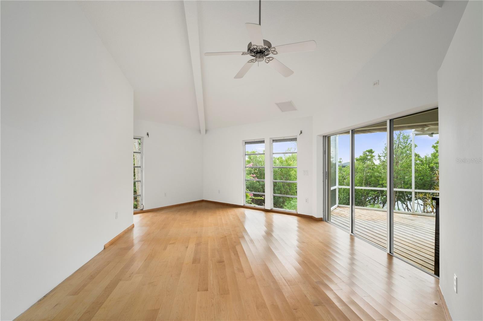 PIRATE HARBOR - Residential