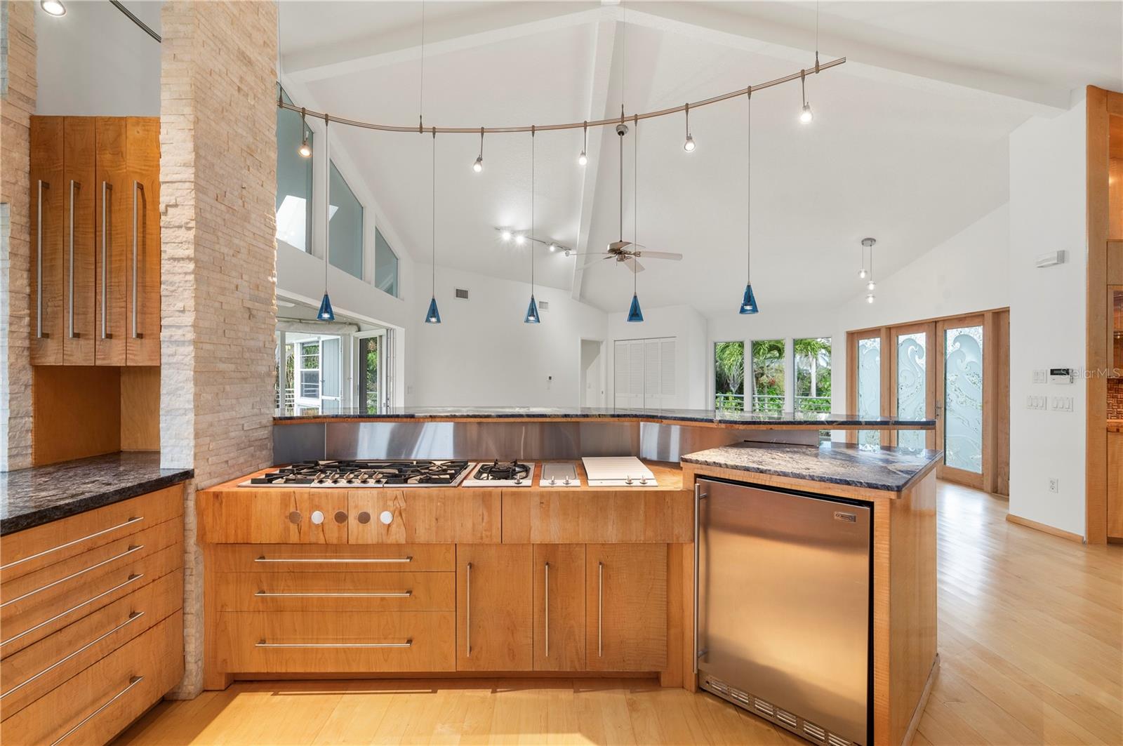 PIRATE HARBOR - Residential