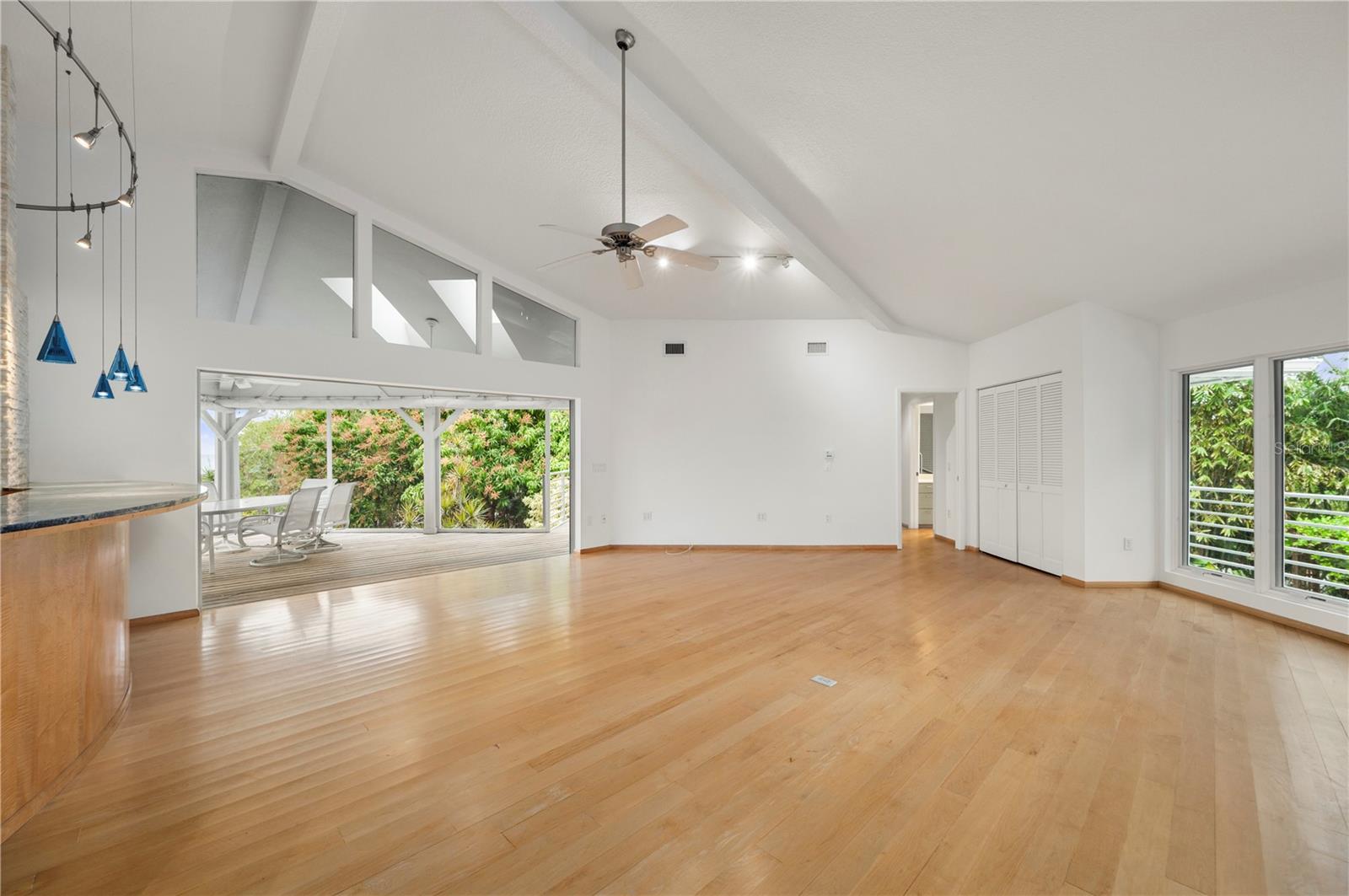 PIRATE HARBOR - Residential