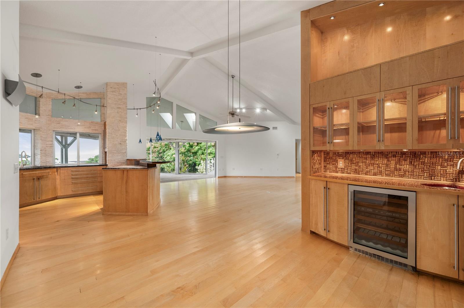 PIRATE HARBOR - Residential