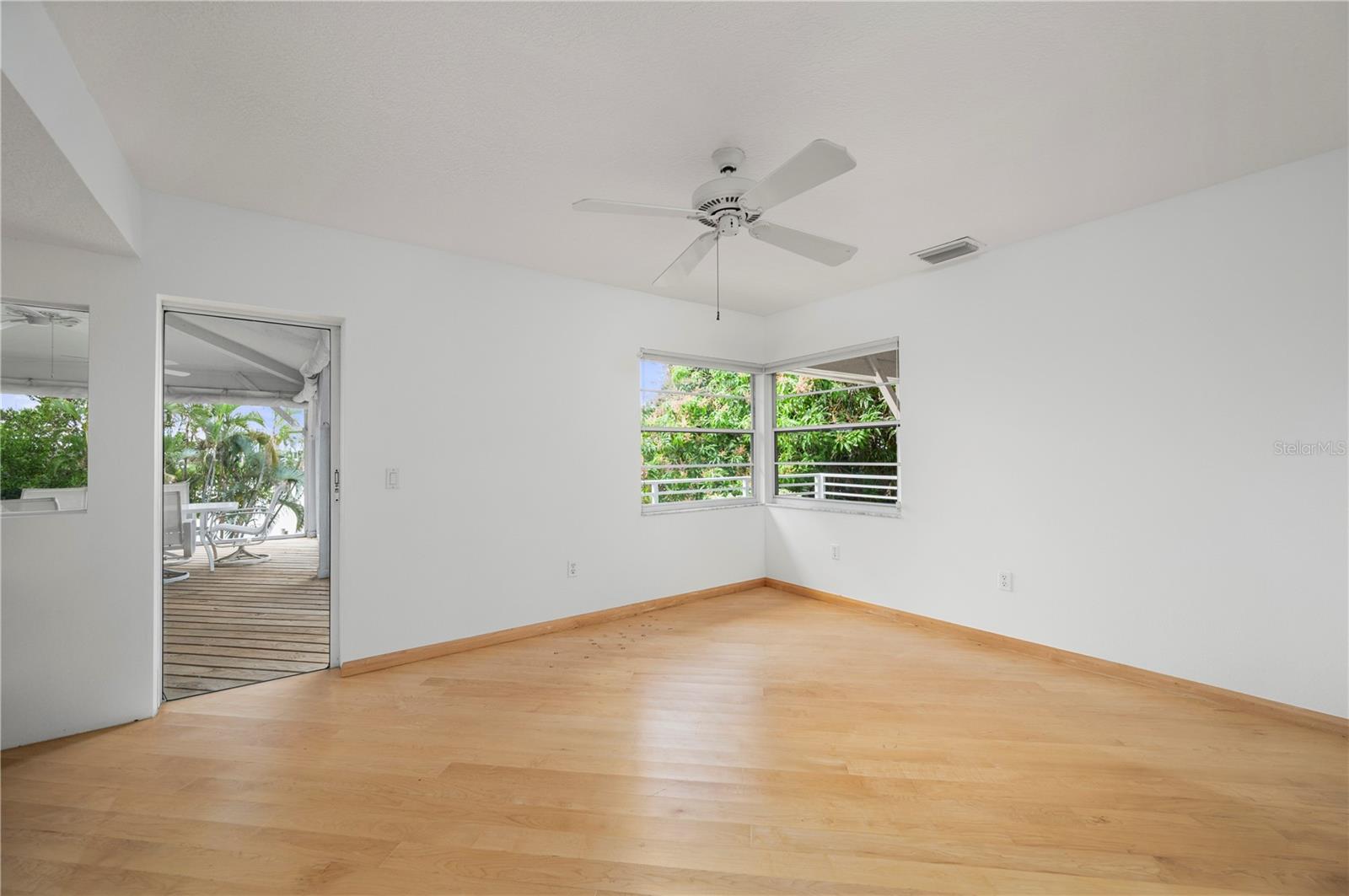 PIRATE HARBOR - Residential