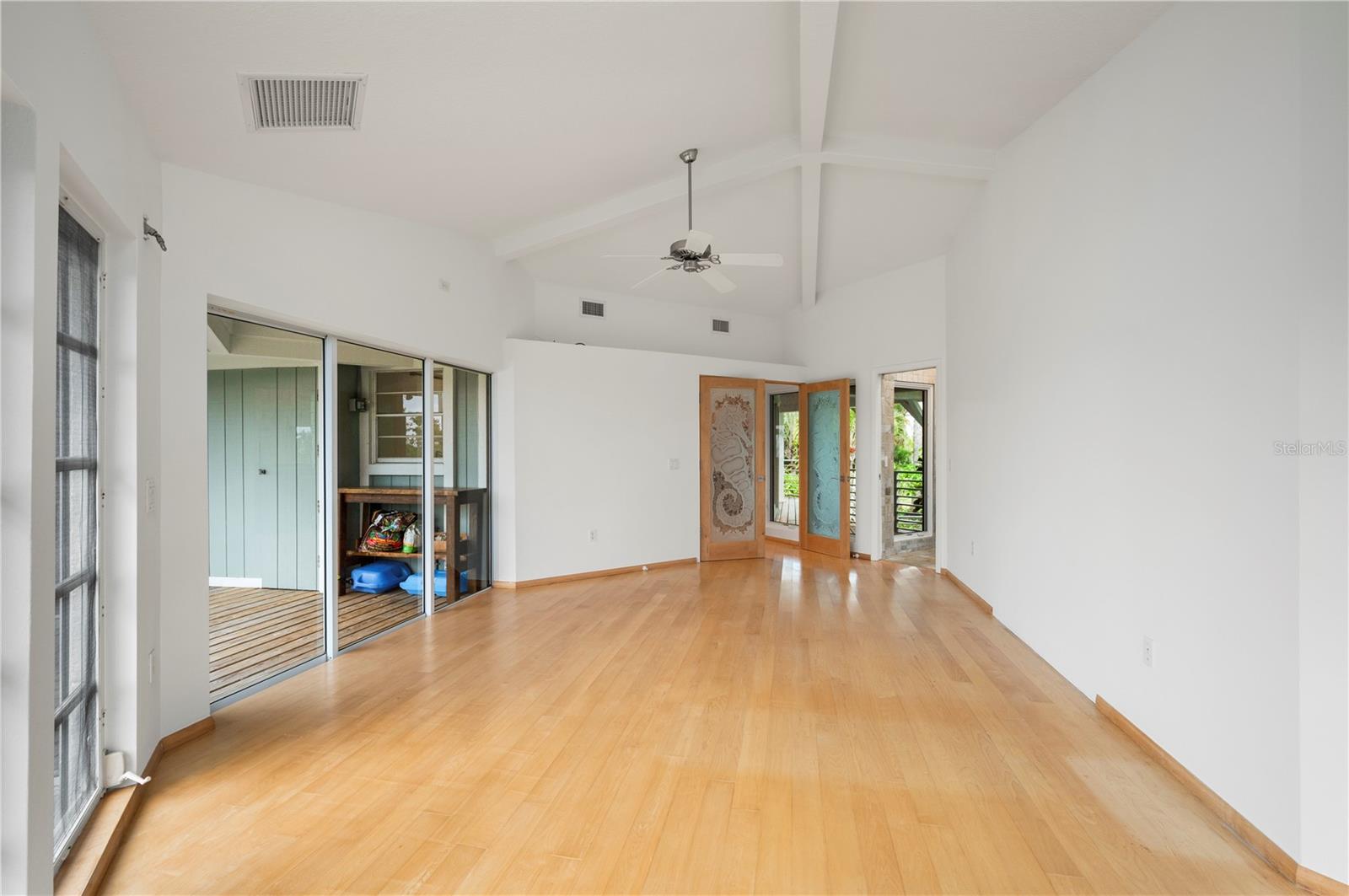 PIRATE HARBOR - Residential