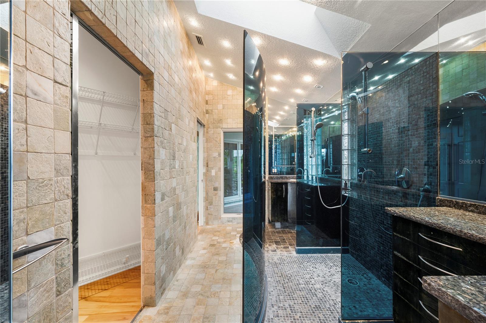 PIRATE HARBOR - Residential