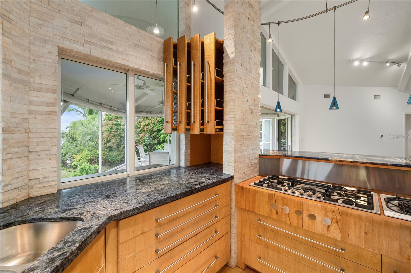 PIRATE HARBOR - Residential