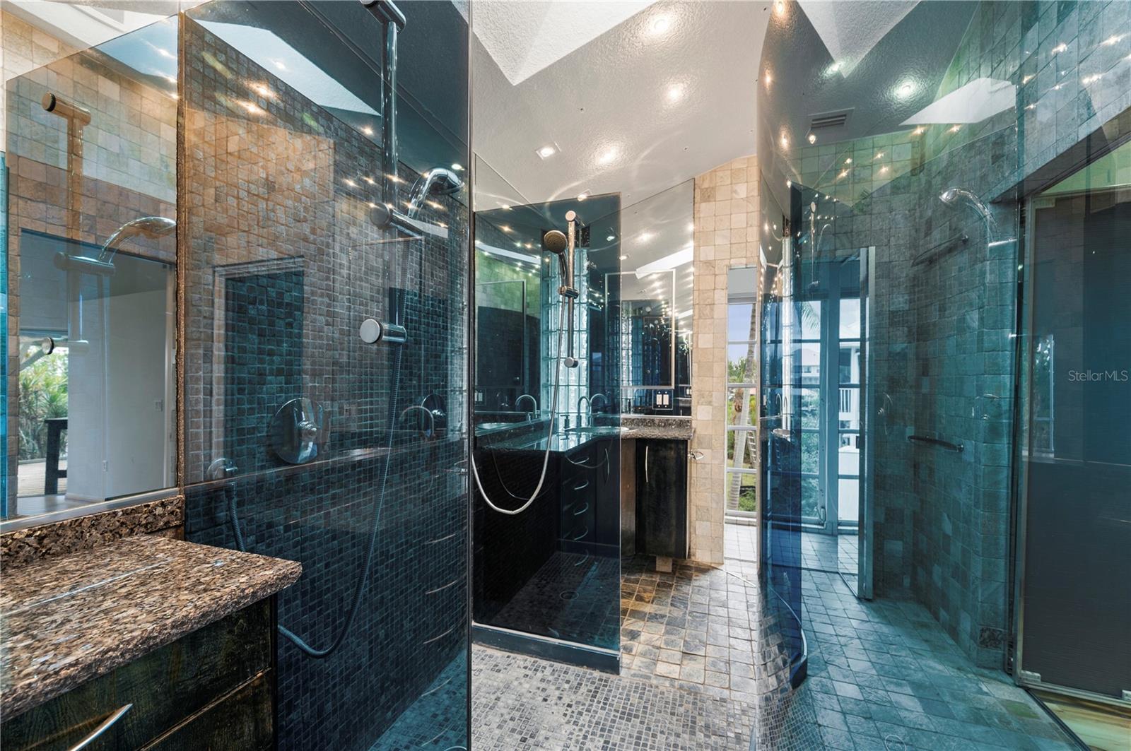 PIRATE HARBOR - Residential