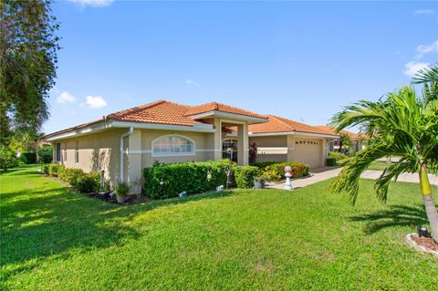 A home in WINTER HAVEN