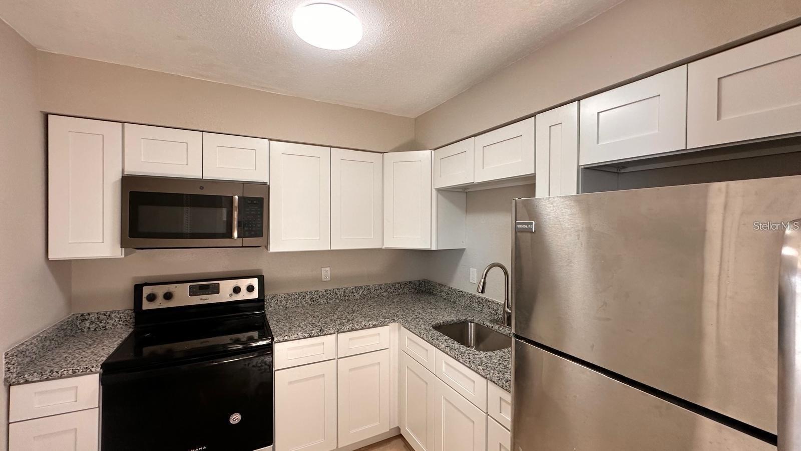 CODINGTON LAKE ALFRED - Residential Lease