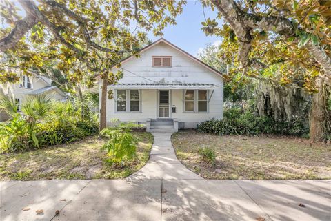 Photo of 218 Mary Avenue, New Smyrna Beach, FL 32168 (MLS # NS1086078)