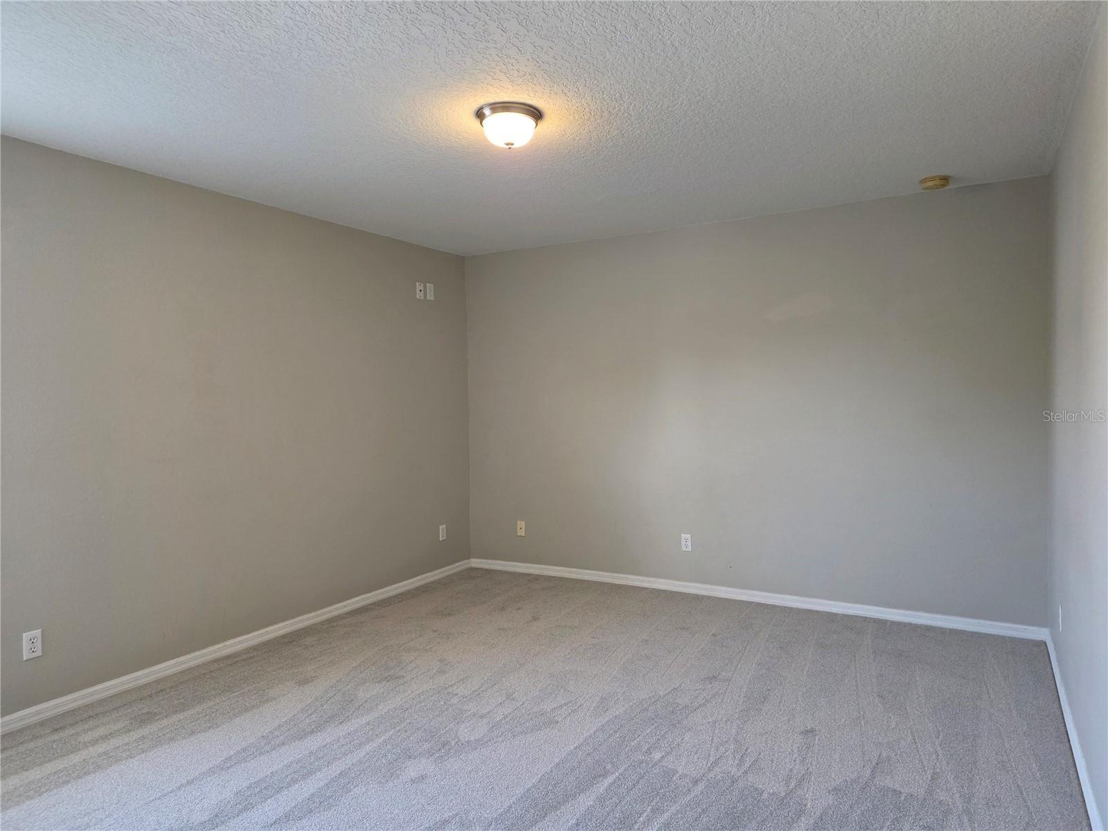 WATERFORD TRLS PH 02 - Residential Lease