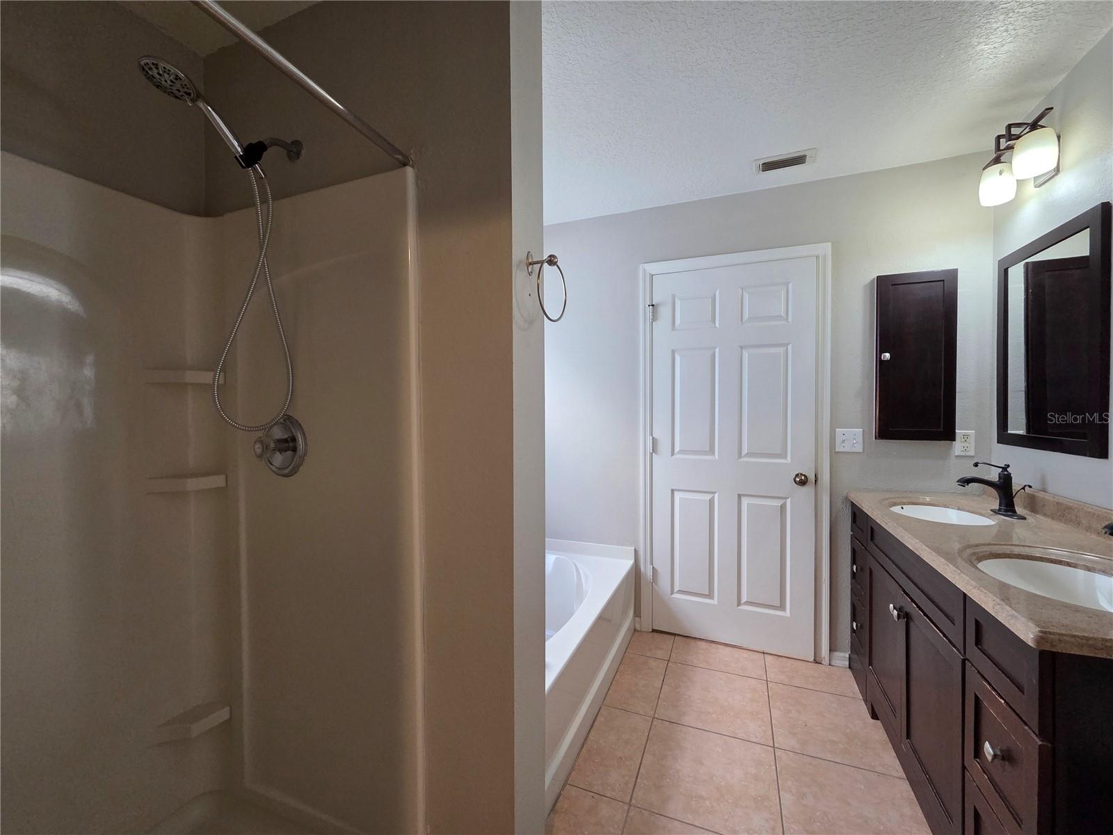 WATERFORD TRLS PH 02 - Residential Lease