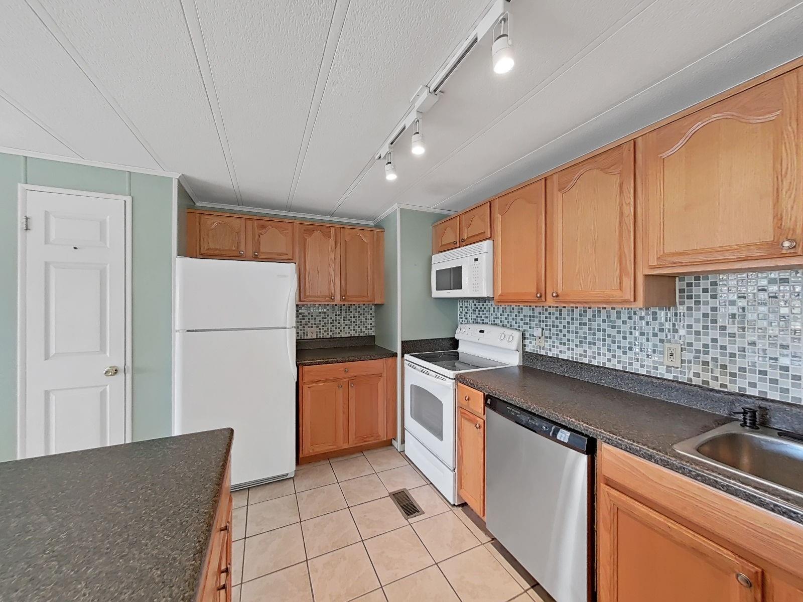 GLENWOOD ESTATES INC CONCO - Residential