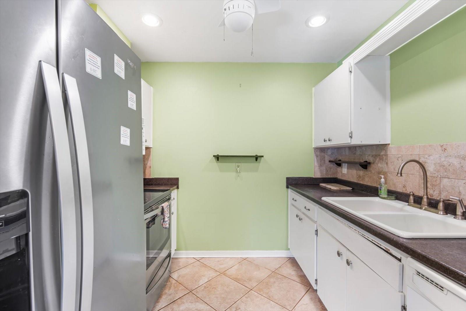 GLOUCESTER B CONDO - Residential