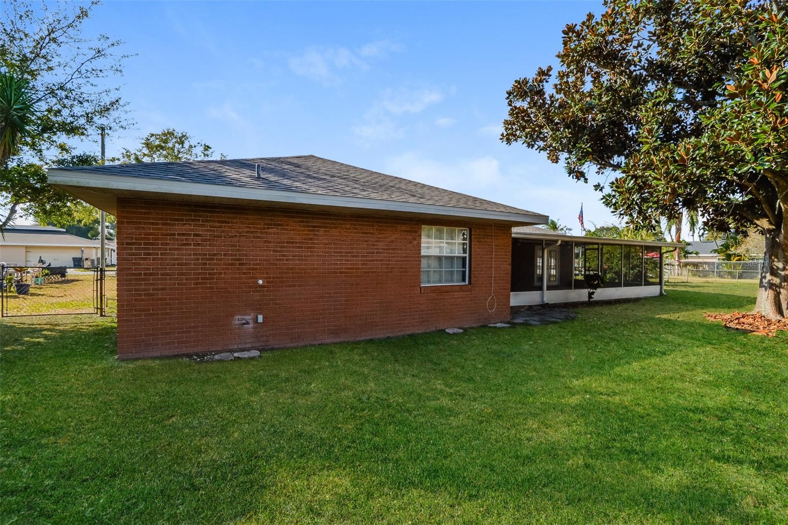 KEYSTONE MANOR - Residential