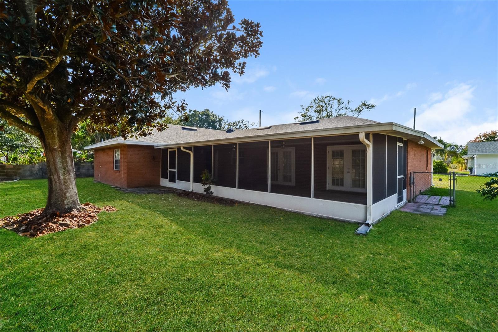 KEYSTONE MANOR - Residential