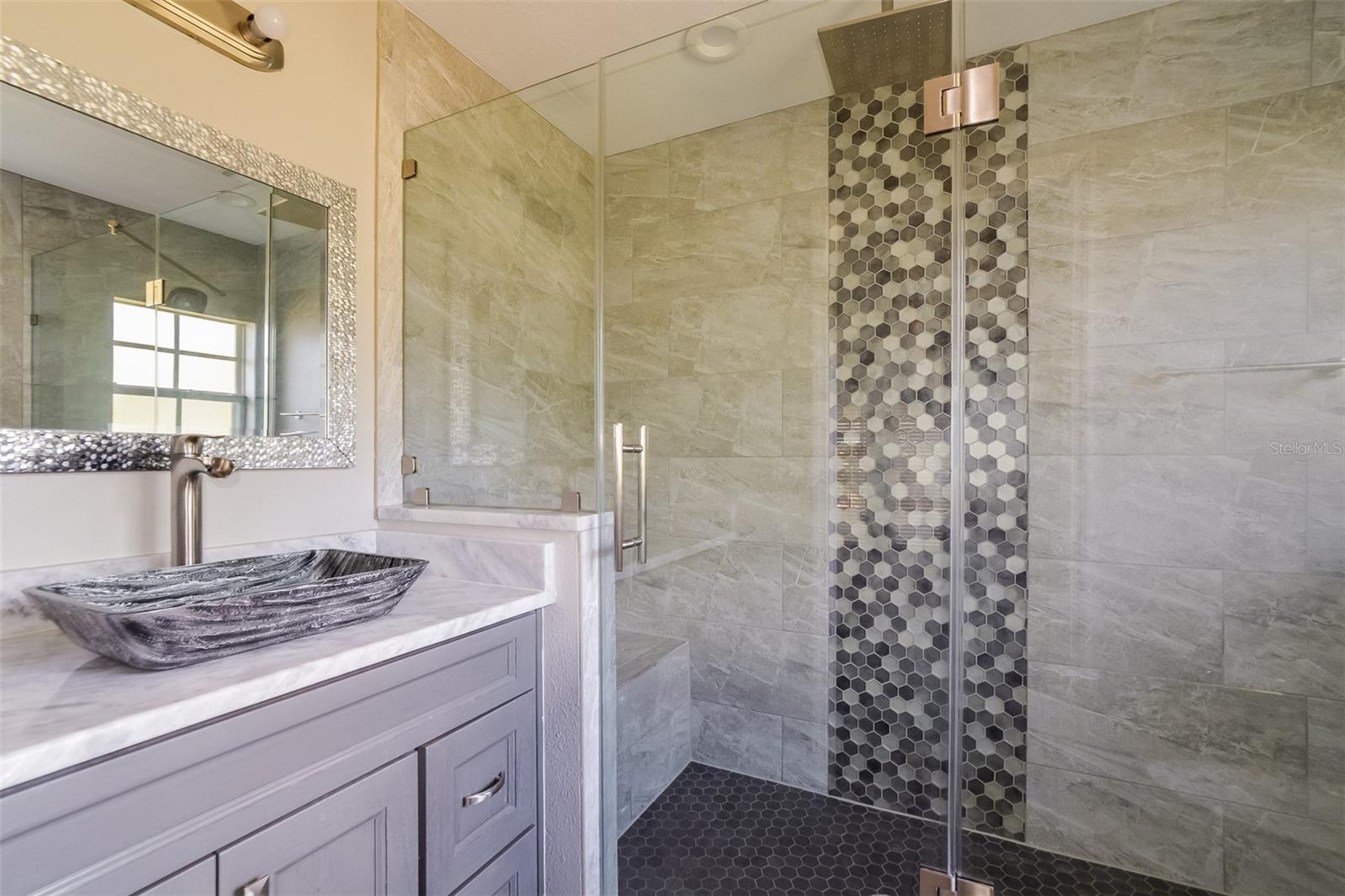 KEYSTONE MANOR - Residential