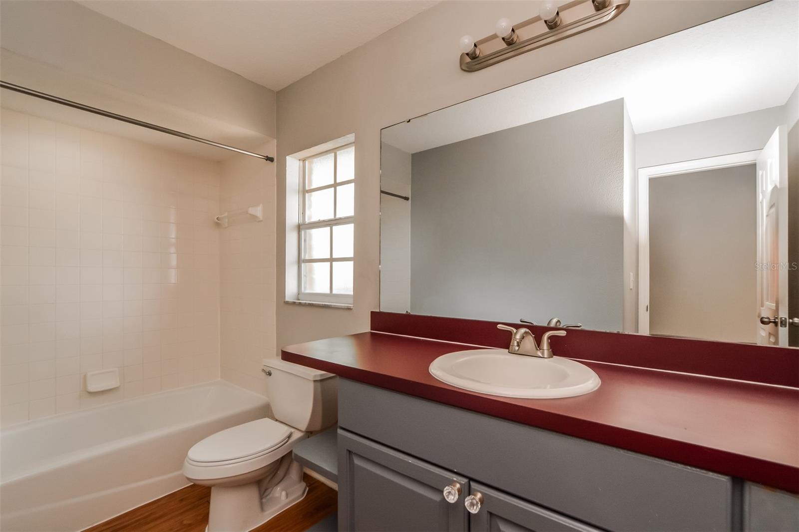 KEYSTONE MANOR - Residential