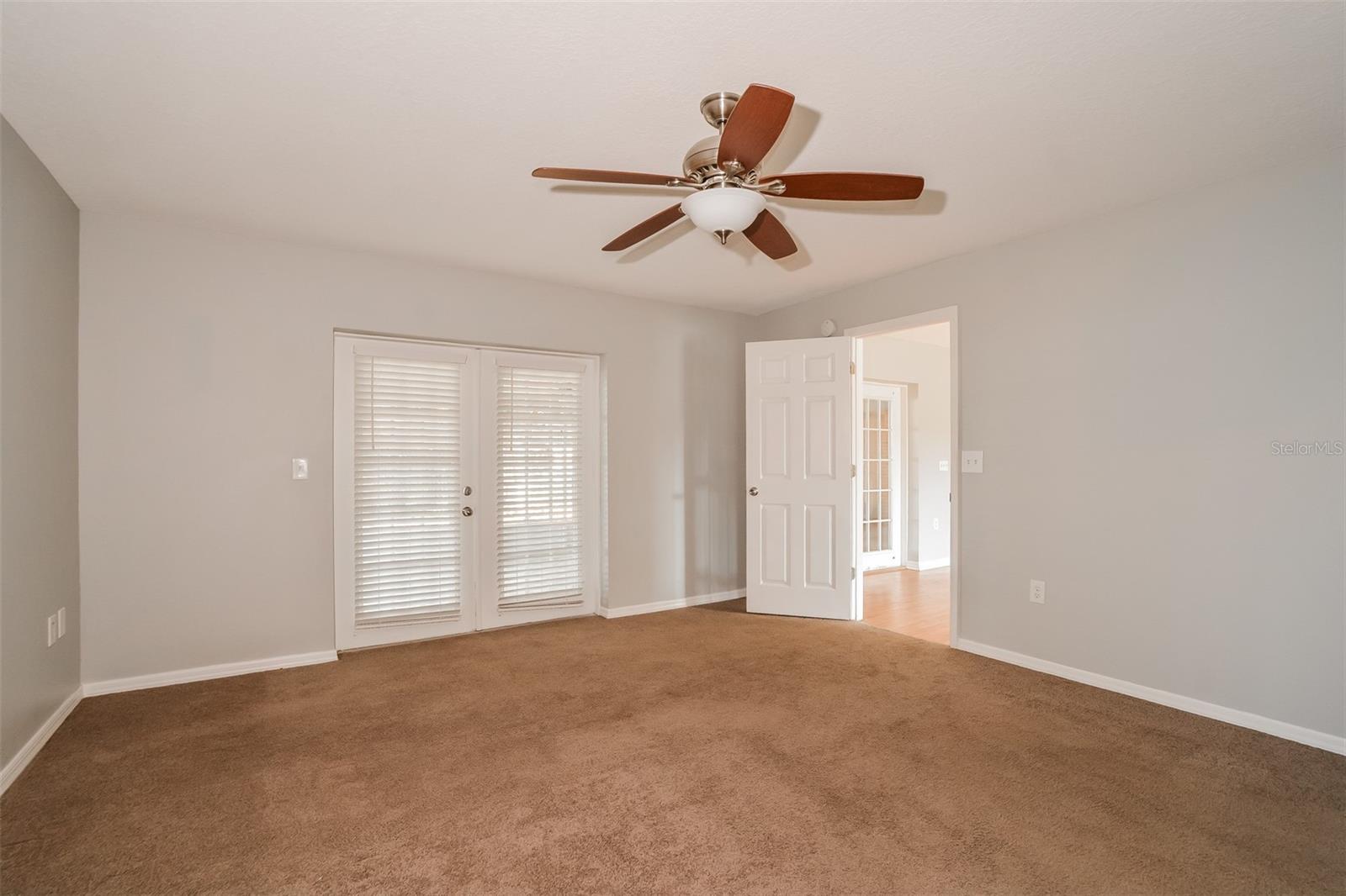 KEYSTONE MANOR - Residential