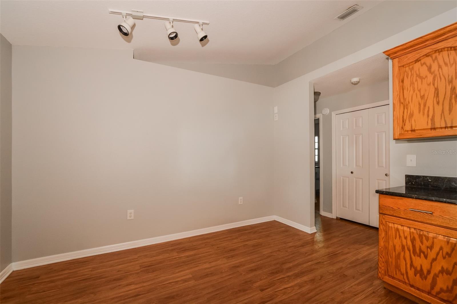 KEYSTONE MANOR - Residential