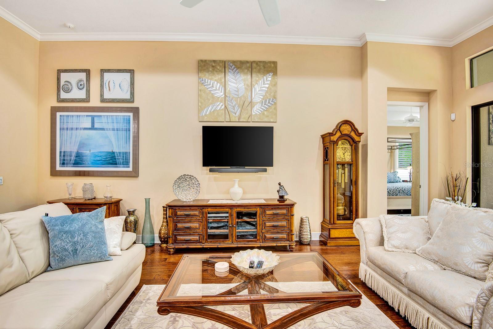 COUNTRY CLUB EAST AT LAKEWD RNCH SS - Residential Lease